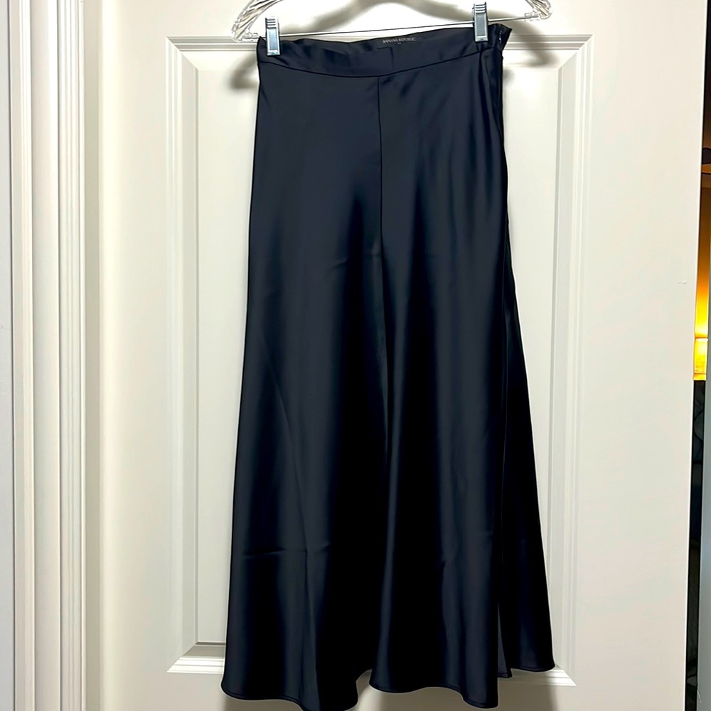 Banana republic silk midi skirt